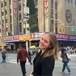 Meet your Posher, Anastasia